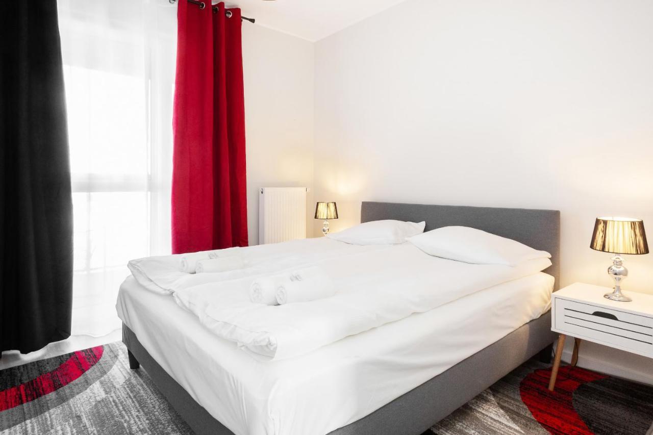 Rondo Wiatraczna By Renters Apartamento Varsovia